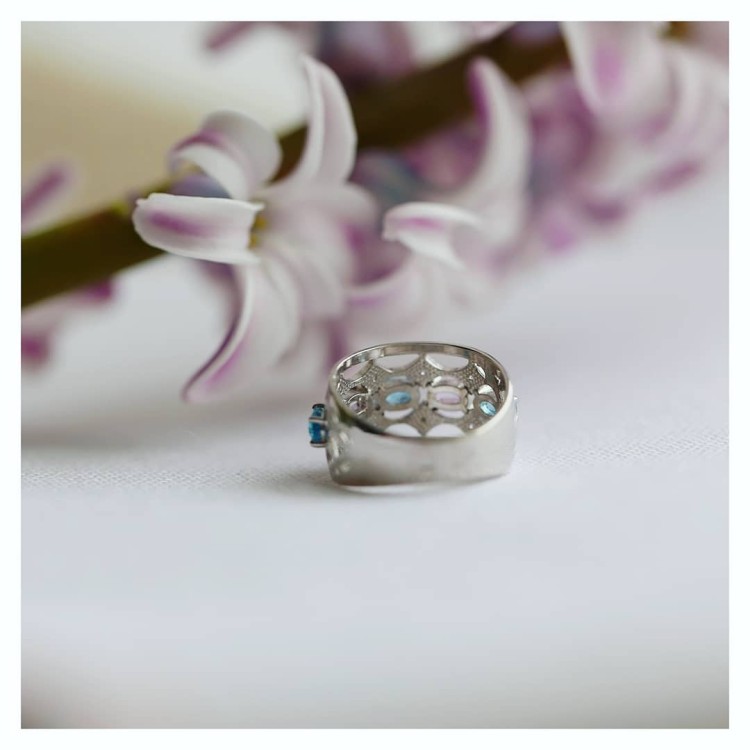 Серебряное кольцо с топазом и аметистом